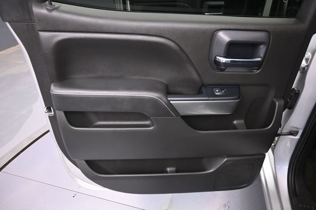 Used 2018 Chevrolet Silverado 1500 LT w/ All Star Edition AWD/4WD image 25