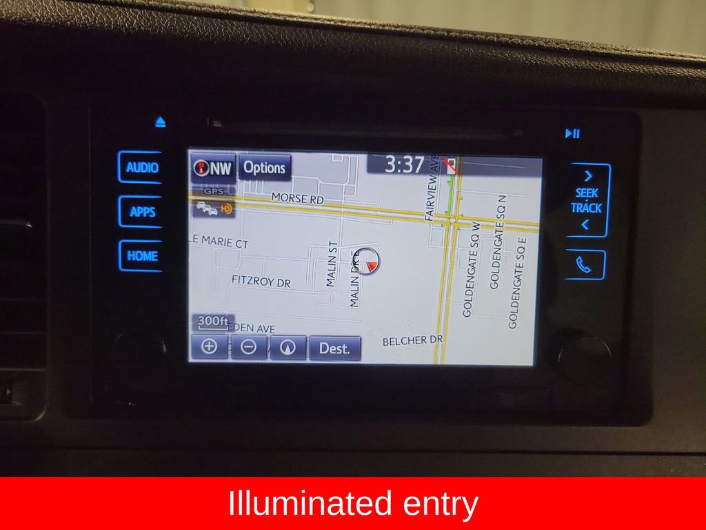 Used 2017 Toyota Sienna XLE image 19