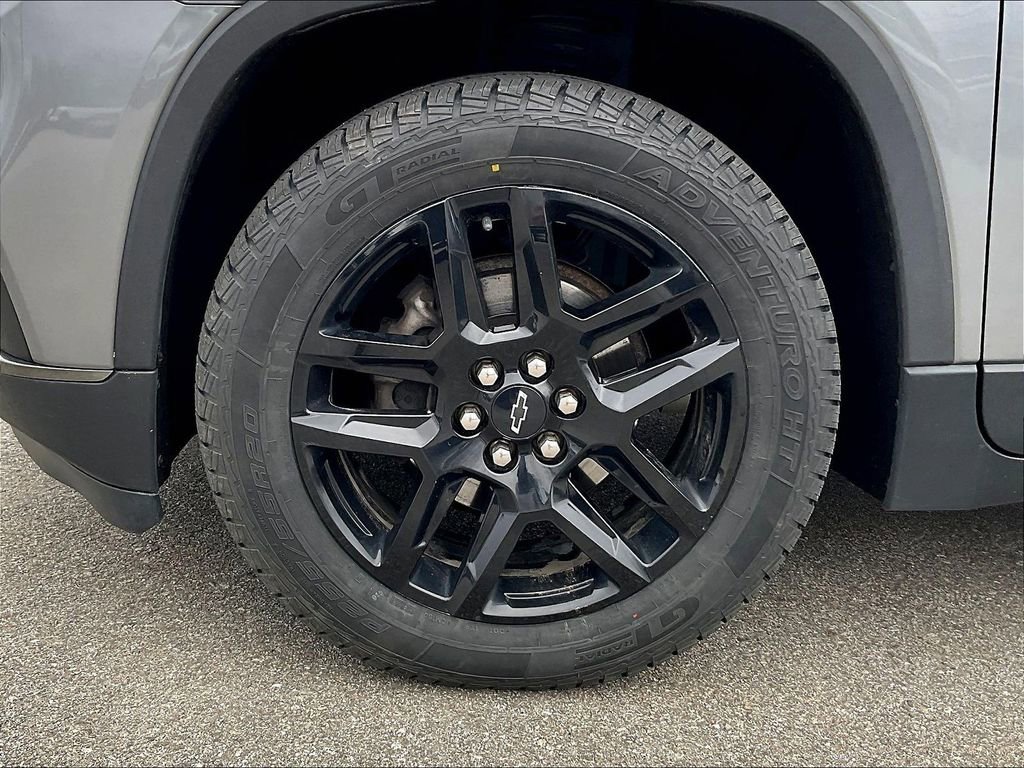 Used 2021 Chevrolet Traverse LT w/ LPO, Blackout Package image 7