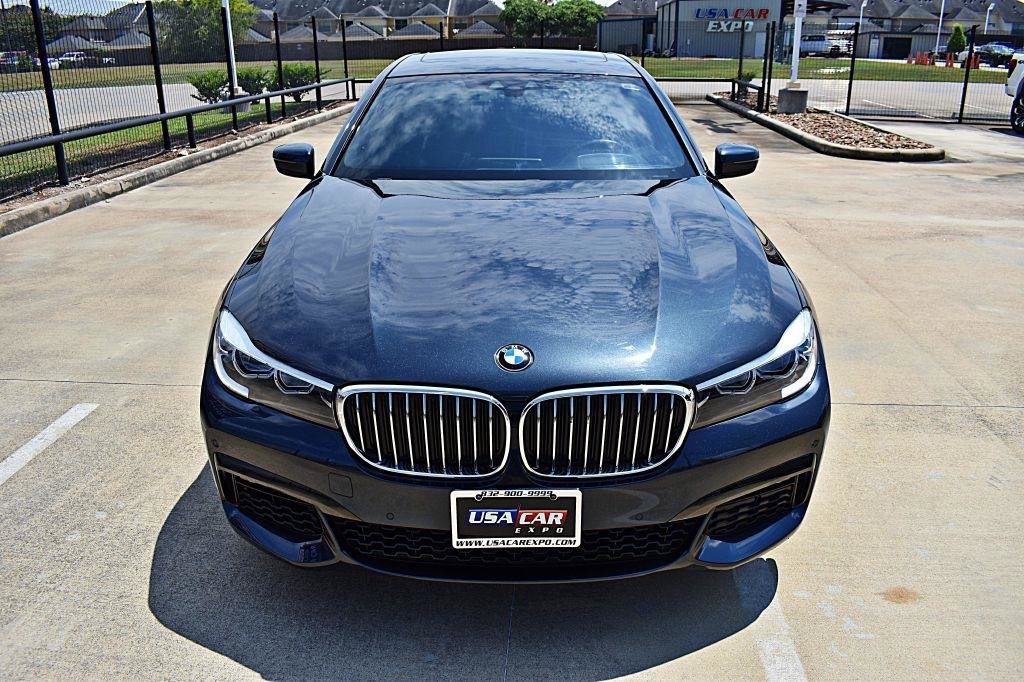 Used 2019 BMW 740i w/ Executive Package RWD image 12