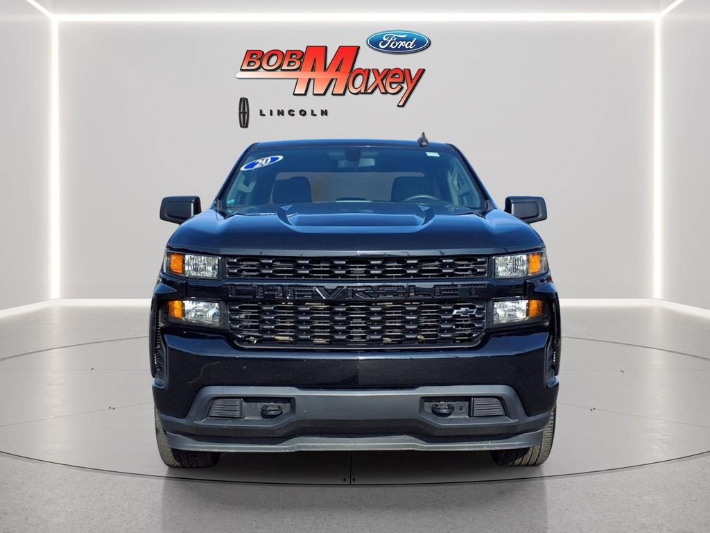 Used 2020 Chevrolet Silverado 1500 Custom w/ Custom Value Package AWD/4WD image 2