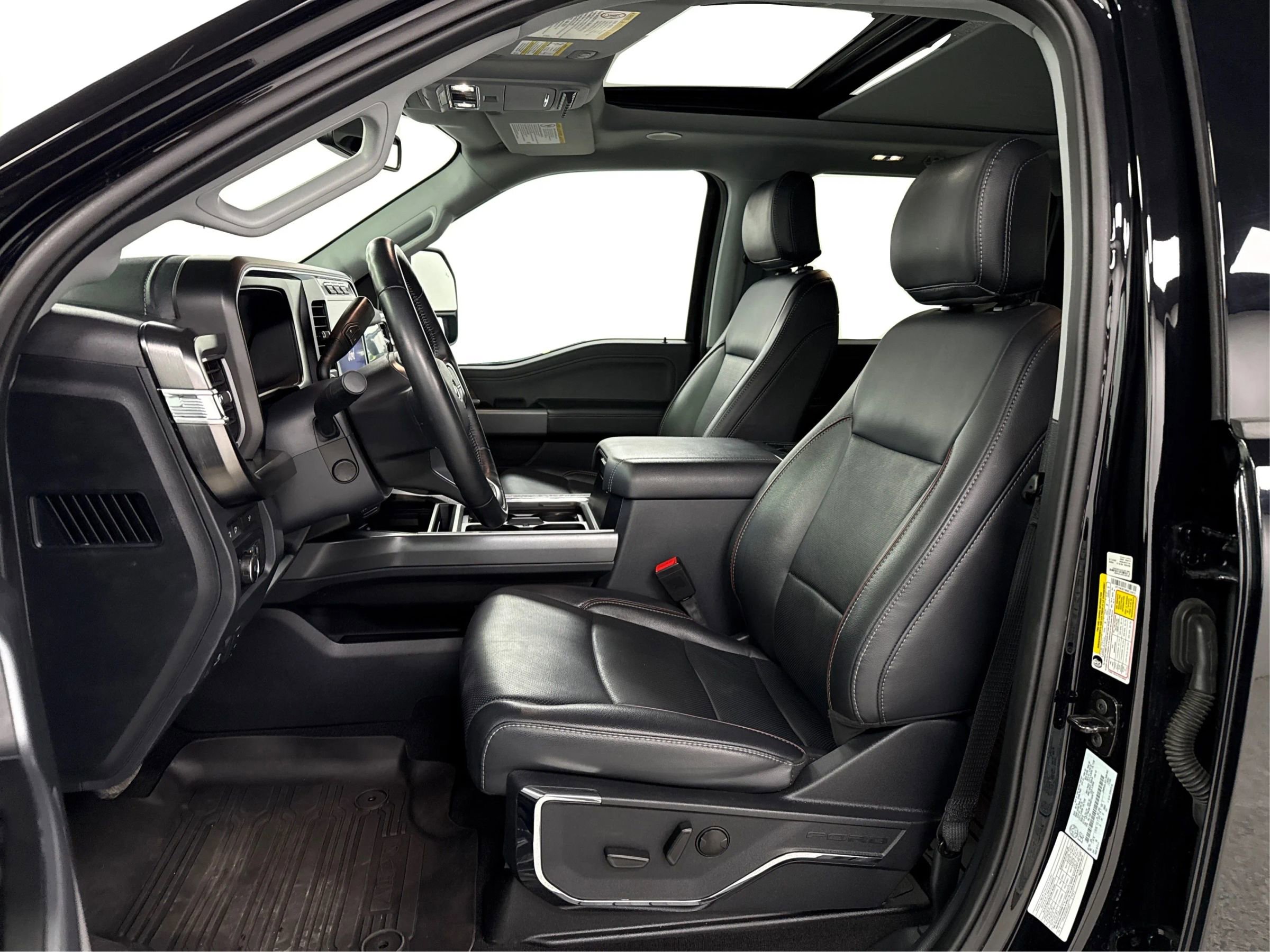 Used 2024 Ford F250 Lariat w/ Lariat Ultimate Package image 9