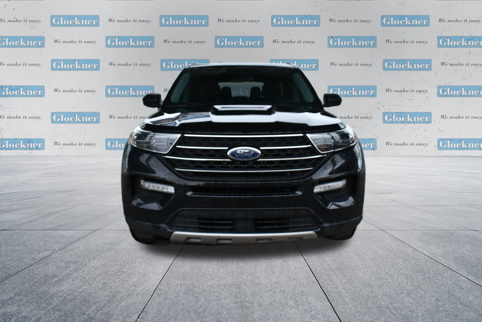 Used 2020 Ford Explorer XLT w/ Equipment Group 202A AWD/4WD image 2