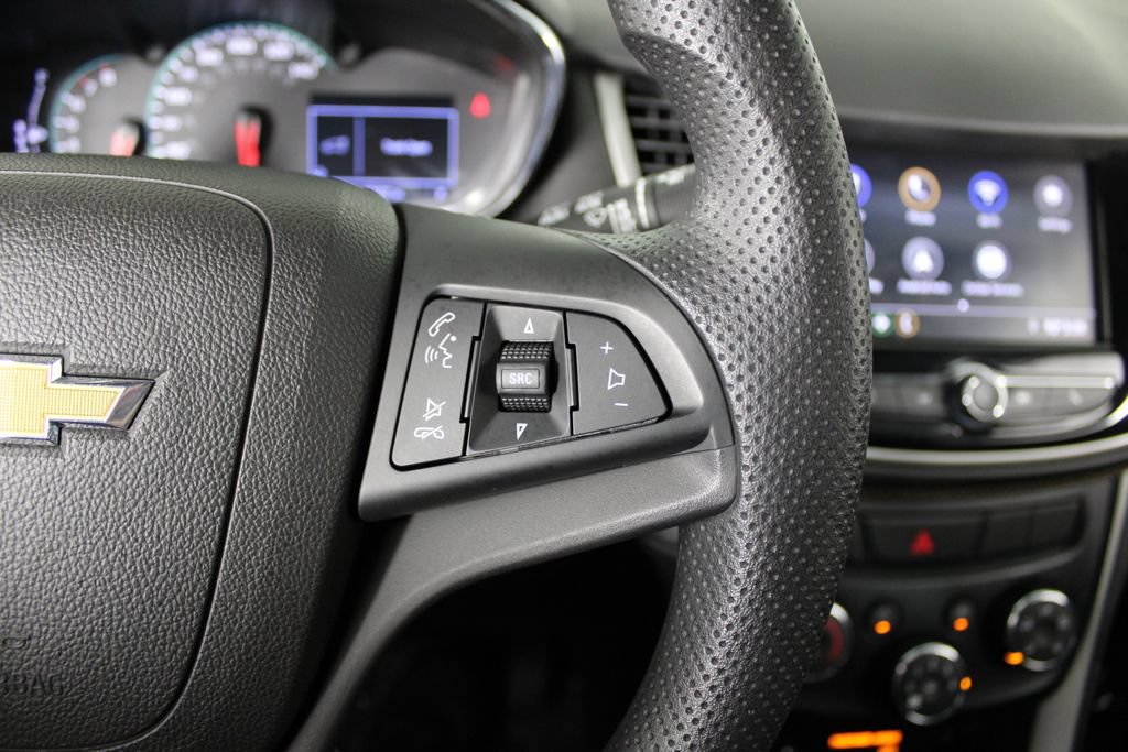 Used 2020 Chevrolet Trax LS FWD image 24