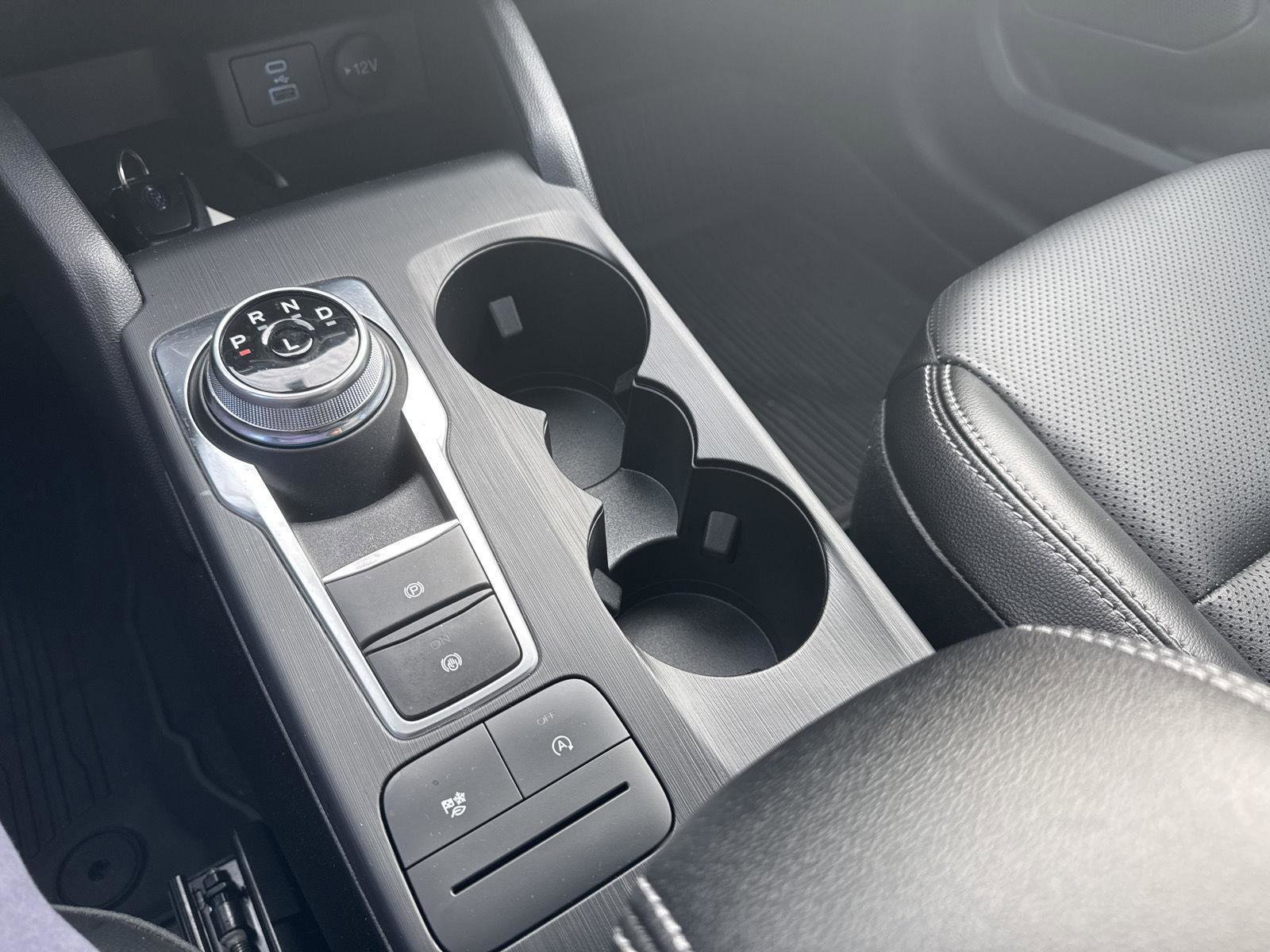 Used 2022 Ford Escape SEL w/ Technology Package image 38