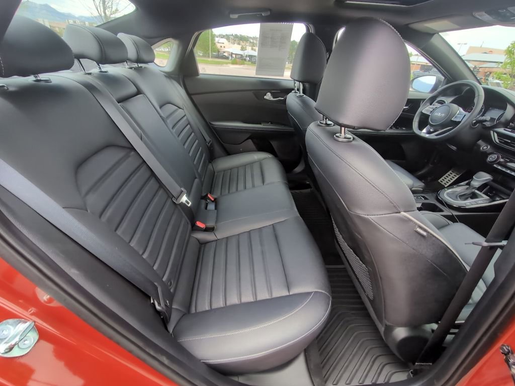 Used 2023 Kia Forte GT-Line w/ GT-Line Premium Package FWD image 29
