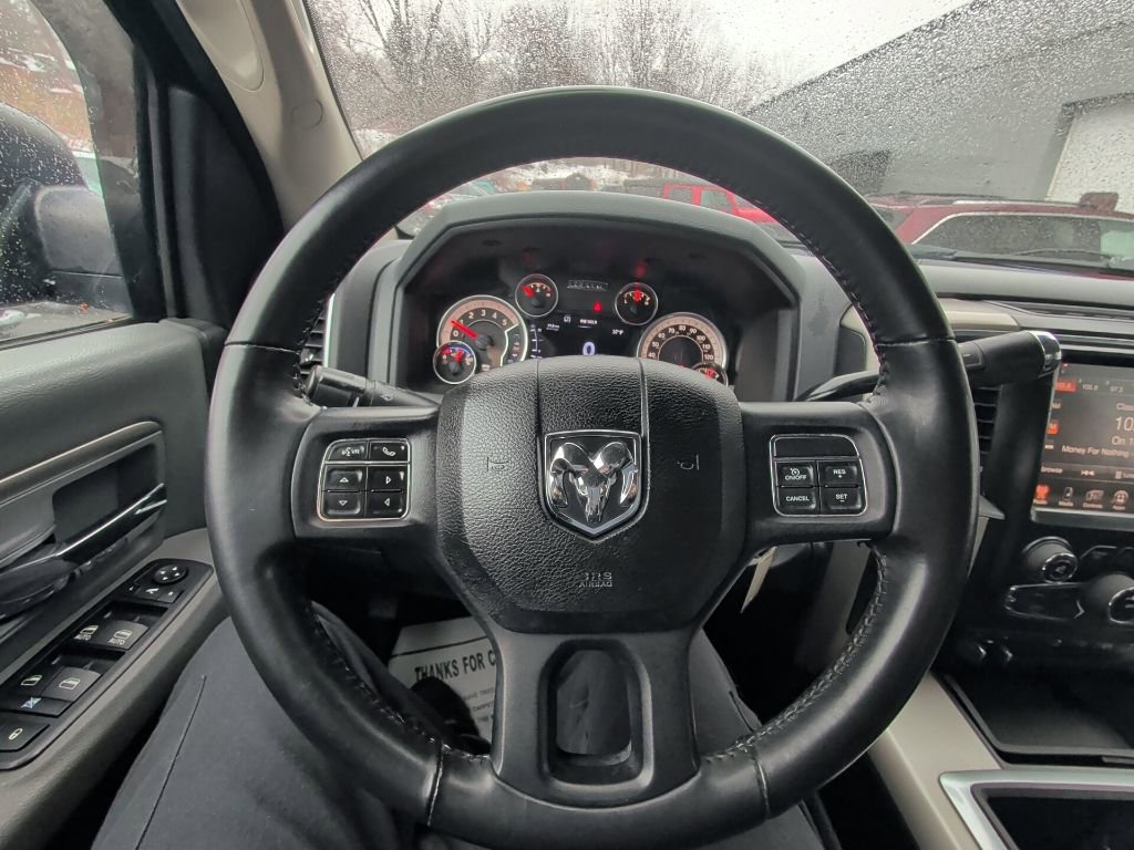 Used 2015 RAM 2500 SLT w/ Luxury Group image 18