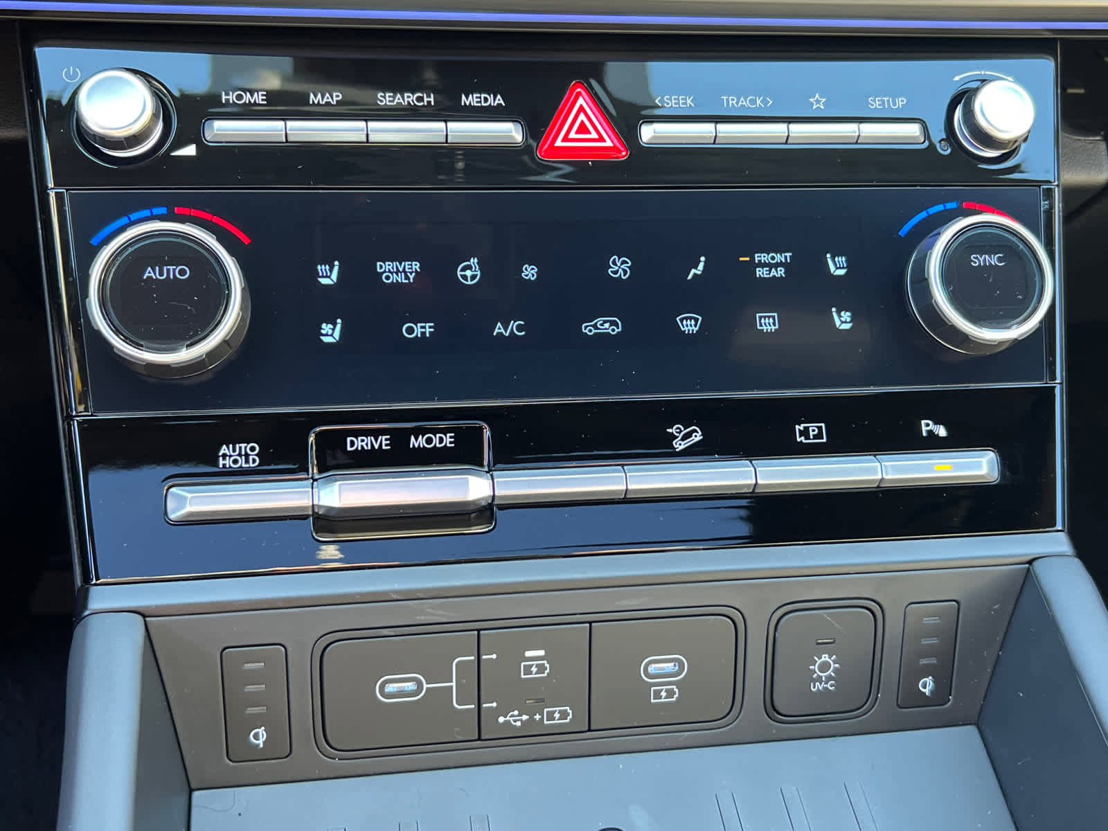 New 2025 Hyundai Santa Fe Calligraphy image 24