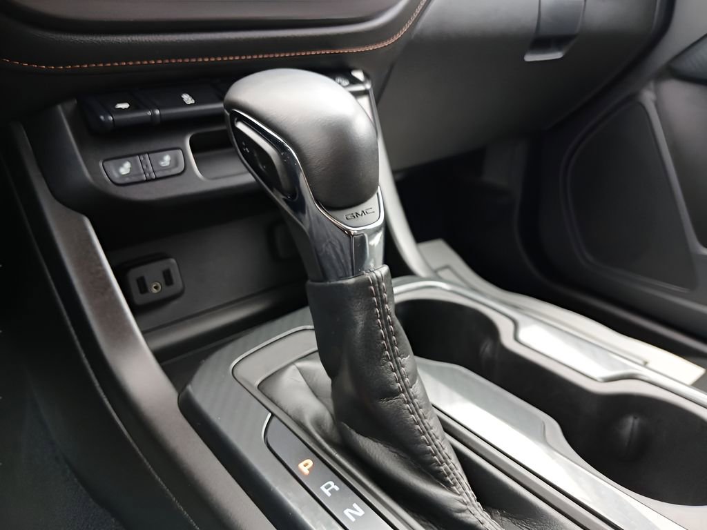 Used 2022 GMC Canyon AT4 w/ Trailering Package image 11