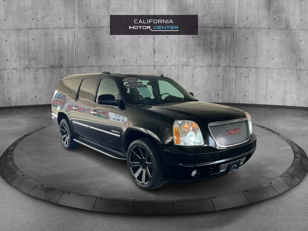 Used 2014 GMC Yukon XL Denali image 1