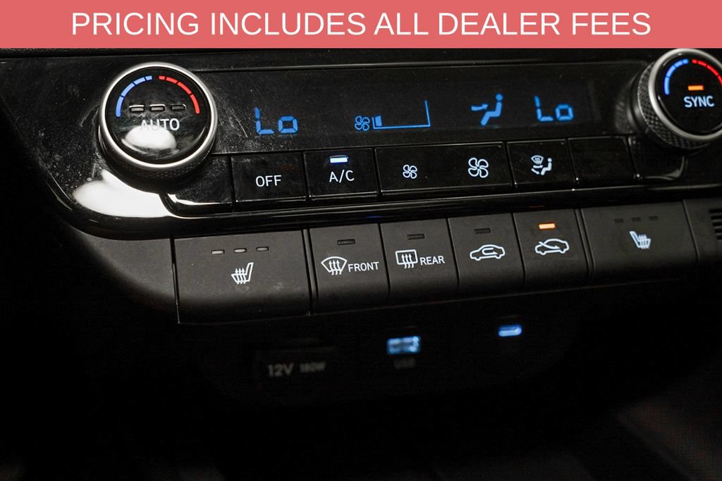 Used 2025 Hyundai Elantra SEL FWD image 15