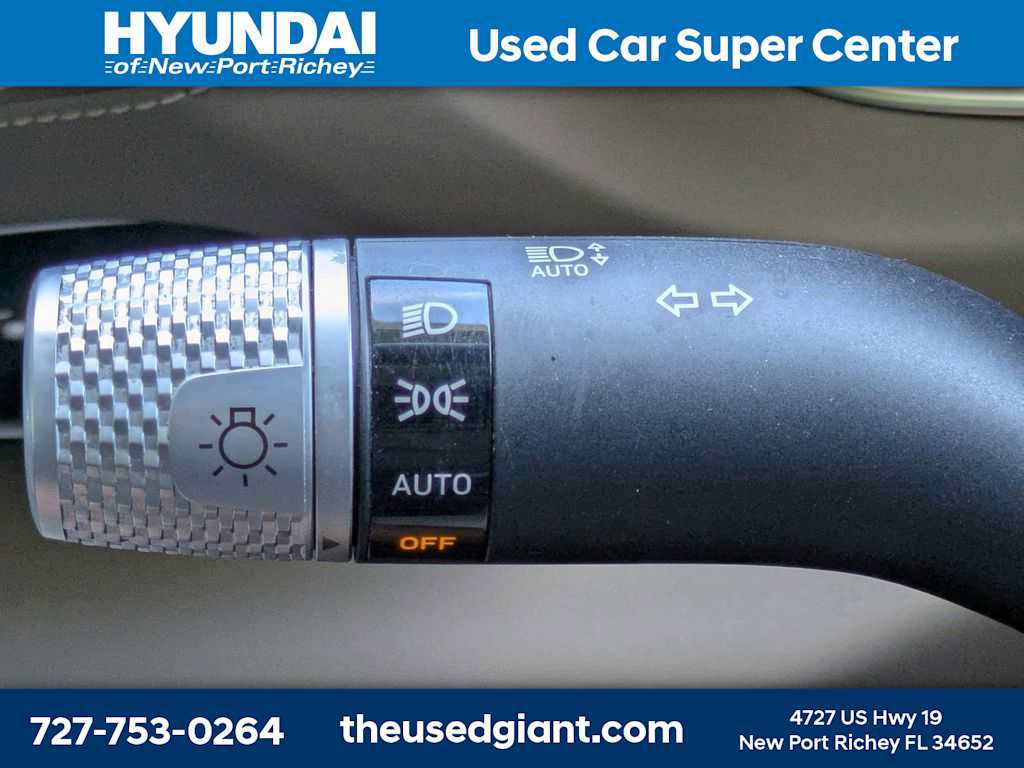 Used 2022 Genesis GV80 2.5T w/ Prestige Package 04 AWD/4WD image 37