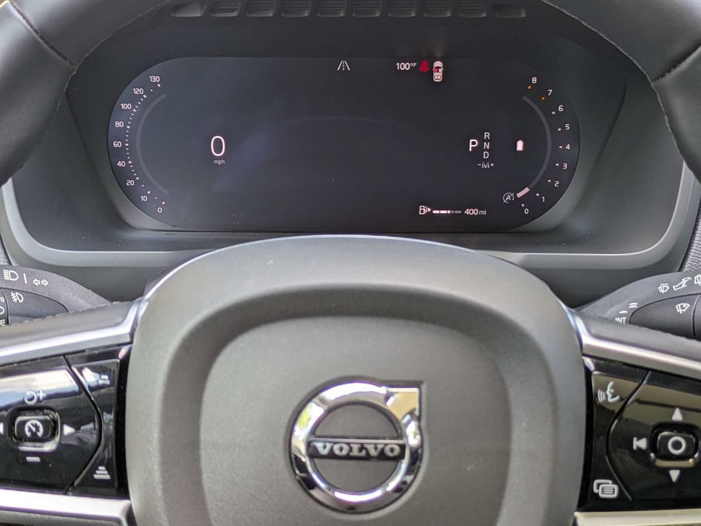 Certified 2025 Volvo XC90 B5 Core AWD/4WD image 29