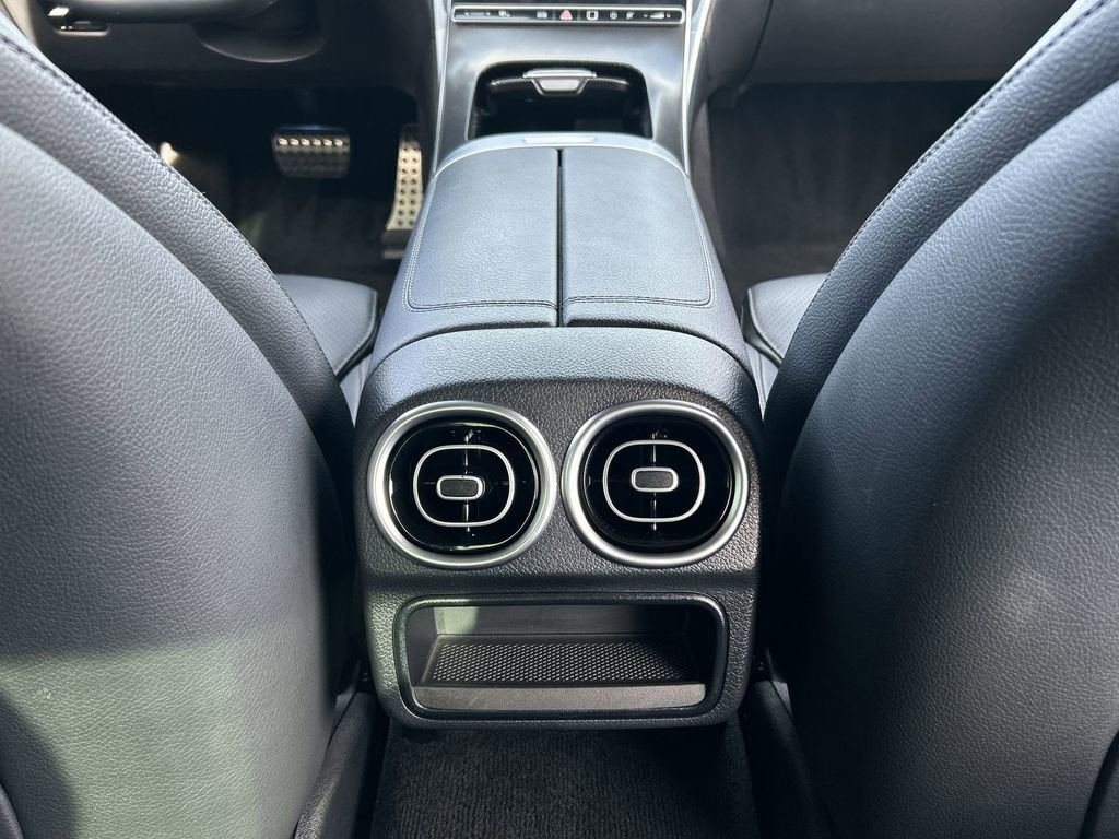 Used 2024 Mercedes-Benz C 300 Sedan image 22