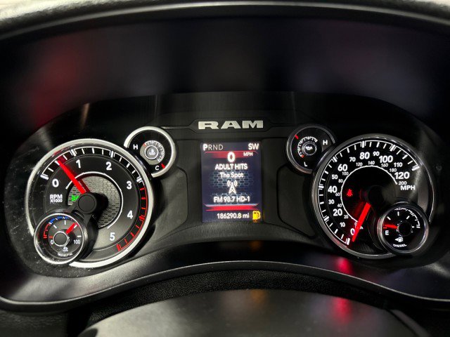 Used 2024 RAM 2500 Tradesman w/ Chrome Appearance Group AWD/4WD image 17