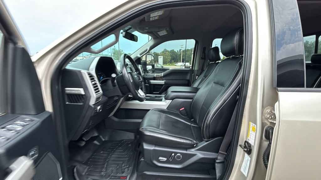 Used 2017 Ford F250 Lariat w/ Lariat Value Package AWD/4WD image 24