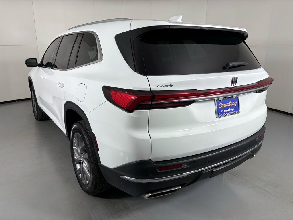 Used 2025 Buick Enclave Preferred image 6