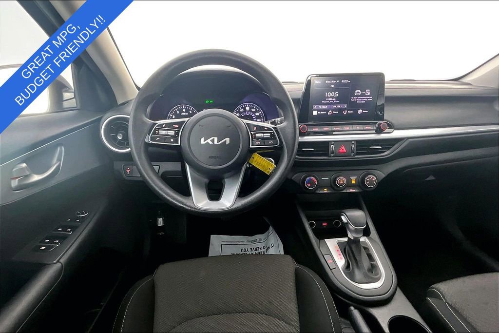 Used 2023 Kia Forte LX image 8
