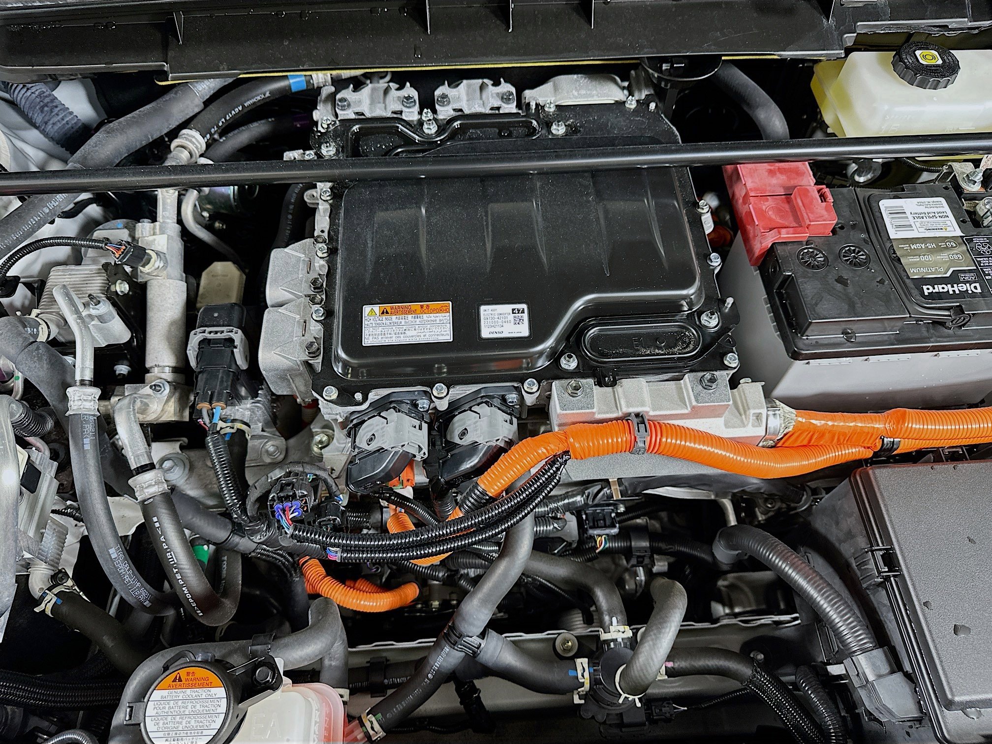 Used 2023 Lexus RZ 450e Premium w/ Accessory Package (Z1) image 34