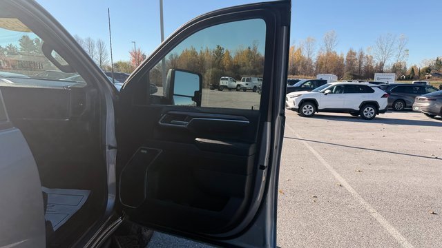 Certified 2025 Chevrolet Silverado 2500 LTZ w/ LTZ Plus Package image 40