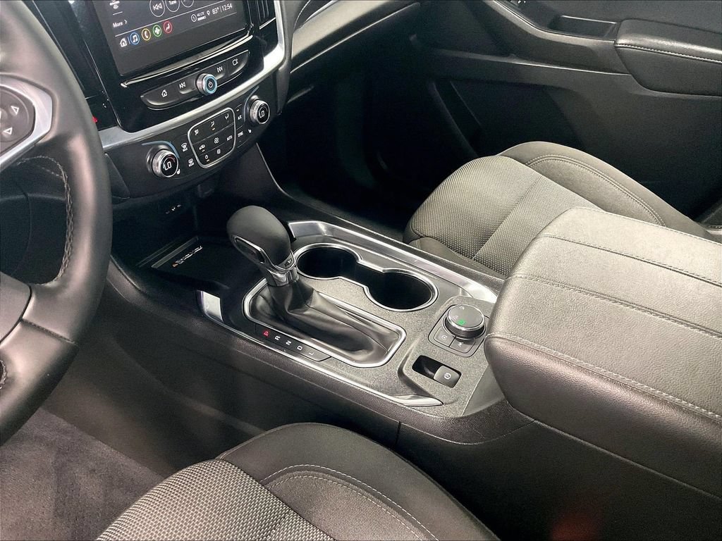 Used 2023 Chevrolet Traverse LT w/ Rear Camera Mirror Package AWD/4WD image 21