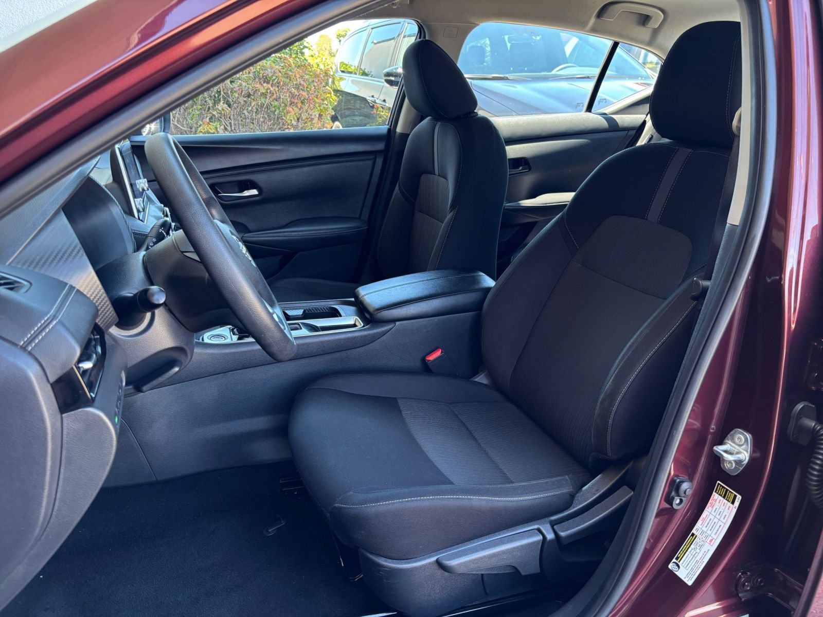 Used 2025 Nissan Sentra SV FWD image 34