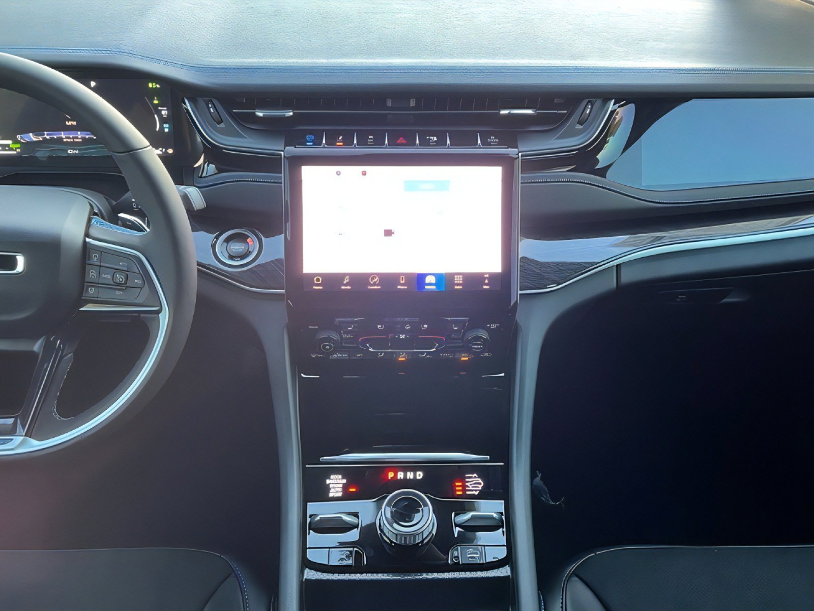 New 2025 Jeep Grand Cherokee Trailhawk image 15