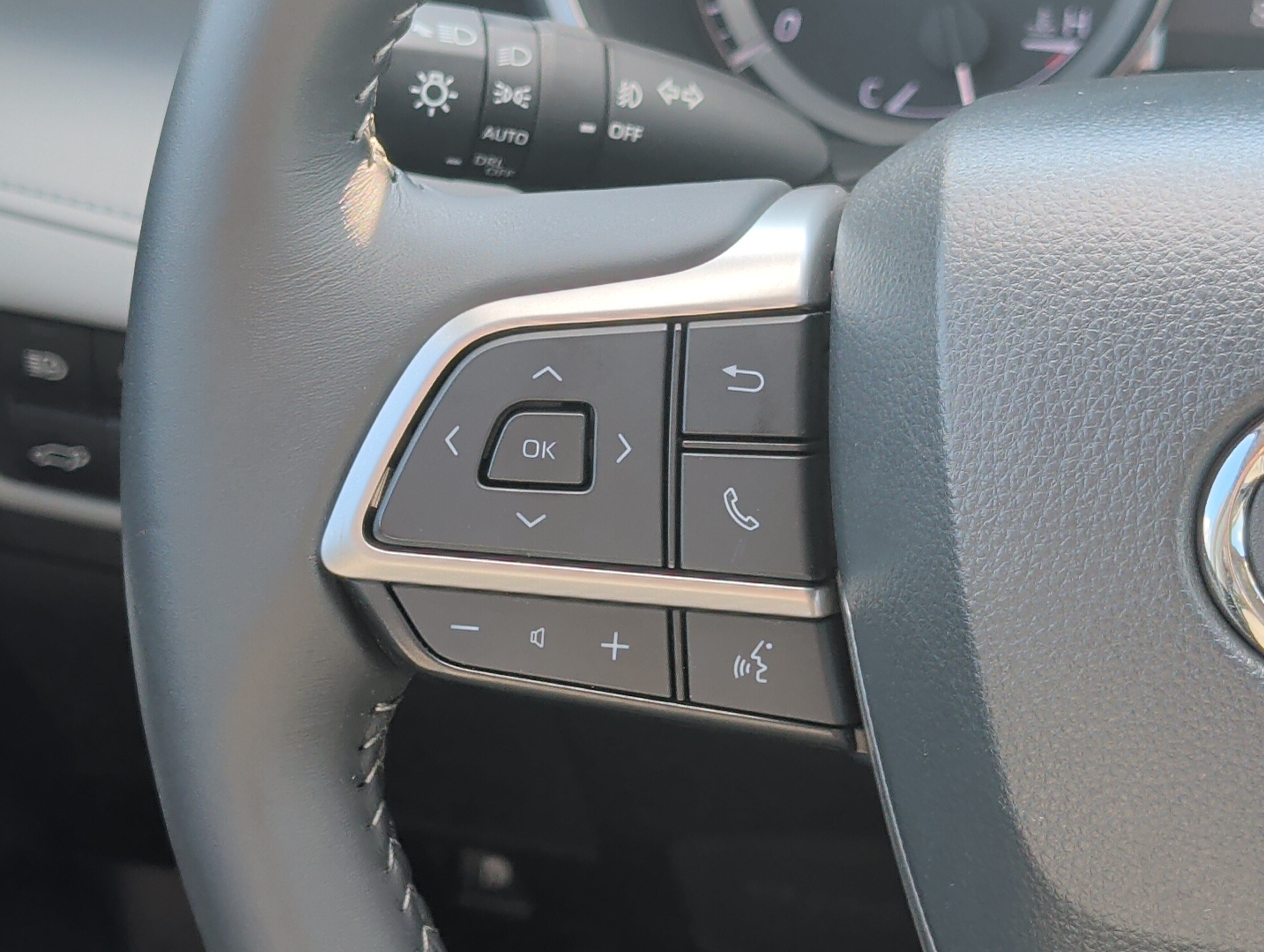 Certified 2026 Toyota Highlander XLE AWD/4WD image 26