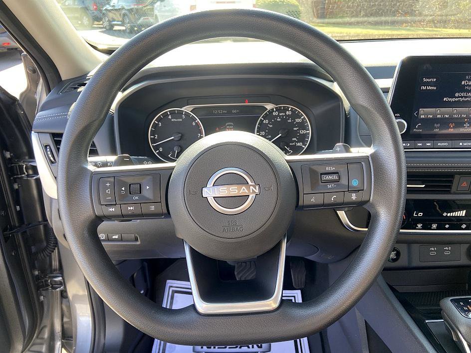 Certified 2024 Nissan Rogue SV image 13