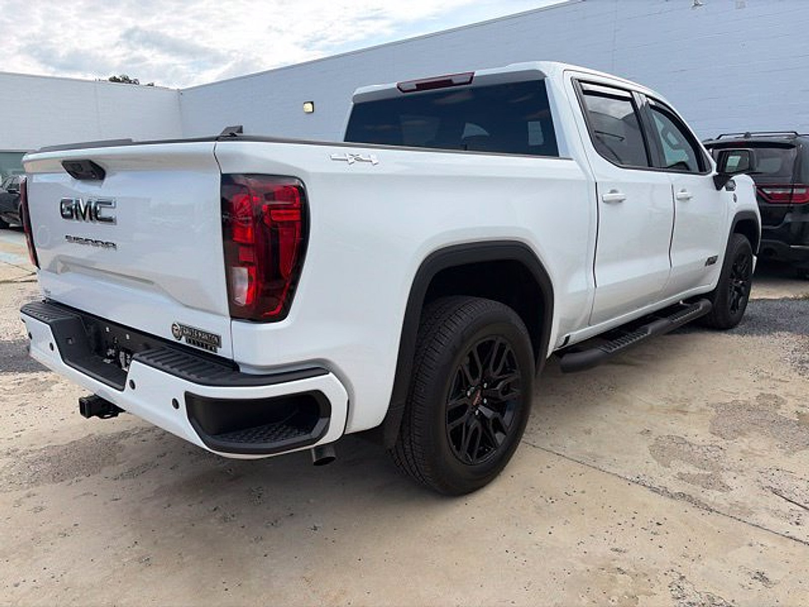 Certified 2026 GMC Sierra 1500 Elevation AWD/4WD image 8