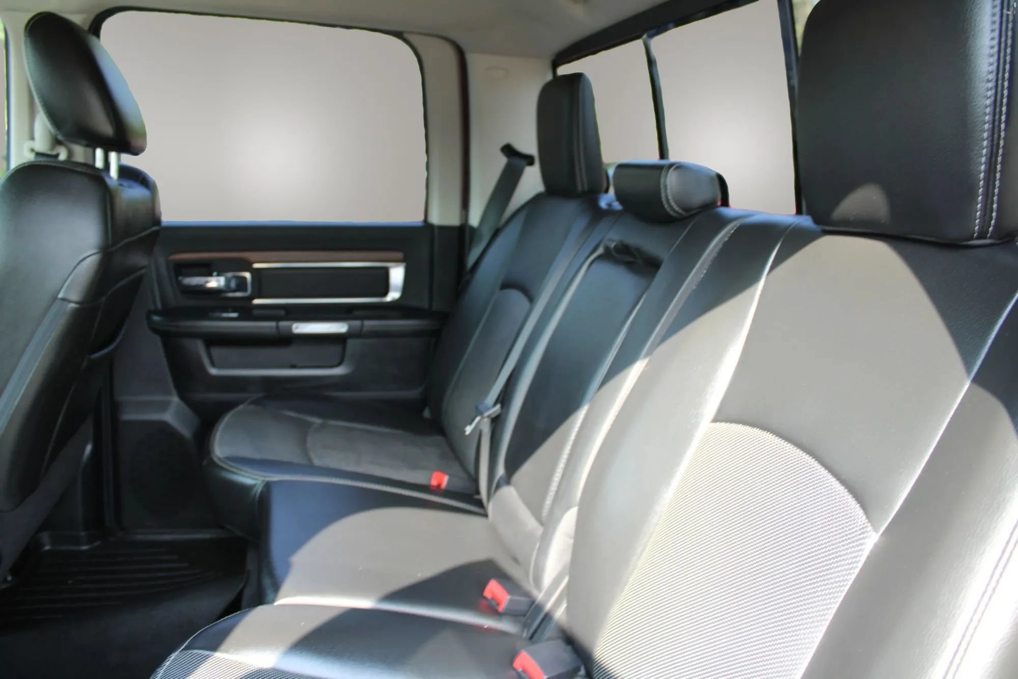 Used 2013 RAM 3500 Laramie RWD image 20