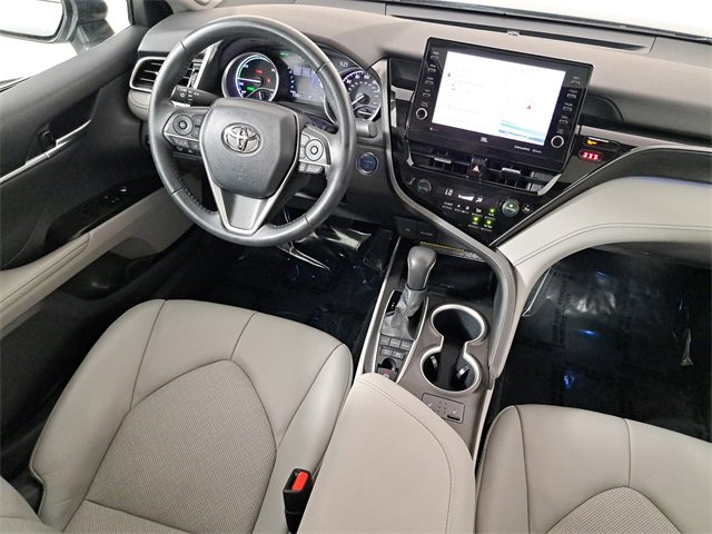 Used 2021 Toyota Camry XLE w/ Navigation Upgrade Package image 15