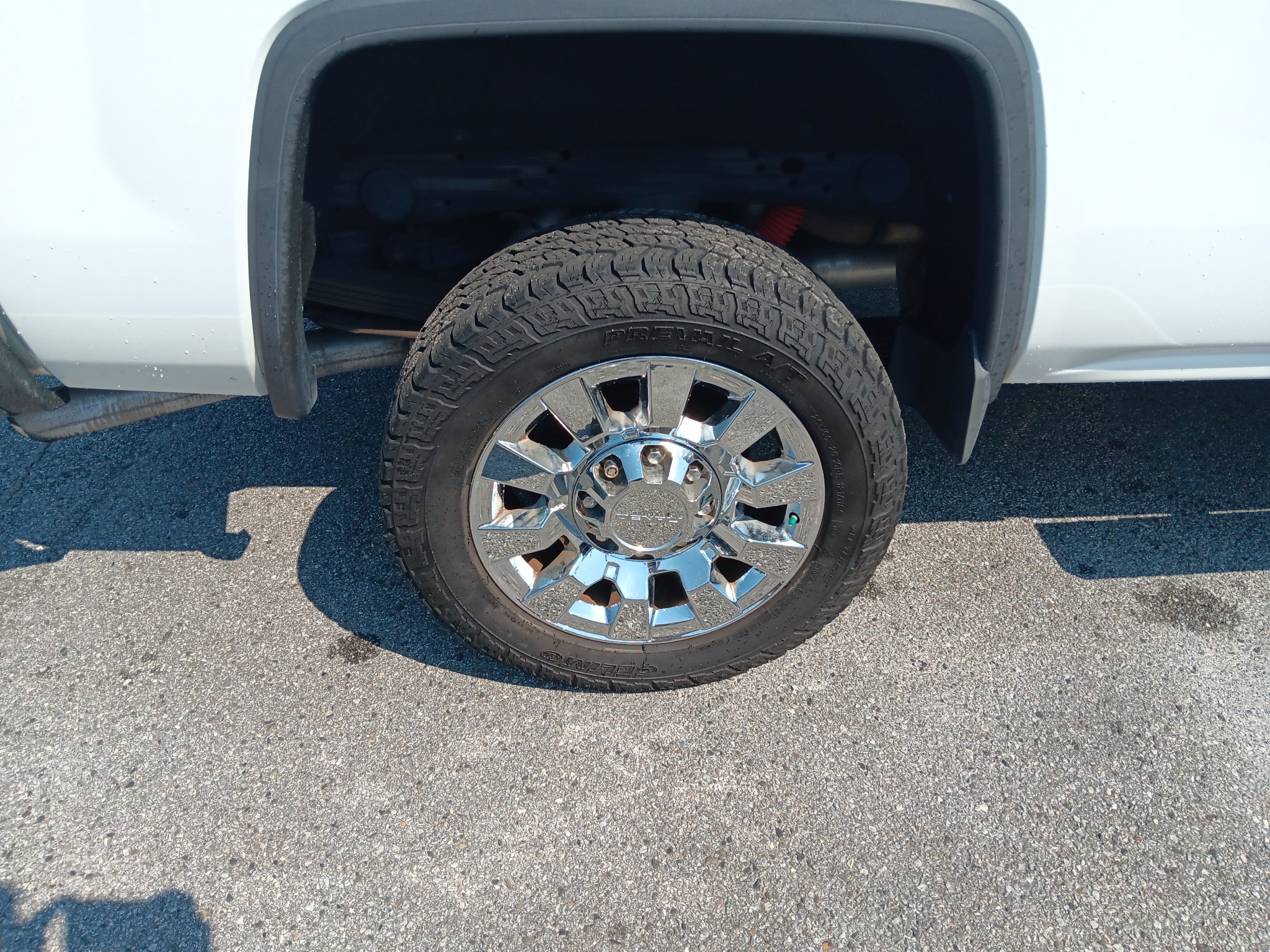 Used 2016 GMC Sierra 2500 Denali w/ Suspension Package, Off-Road AWD/4WD image 7
