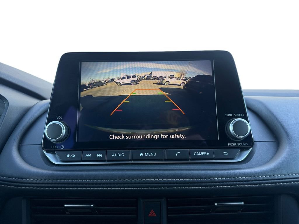 Used 2023 Nissan Rogue SV image 20