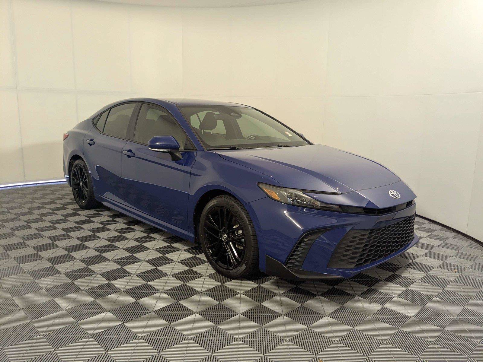 Certified 2025 Toyota Camry SE w/ Convenience Package FWD image 4