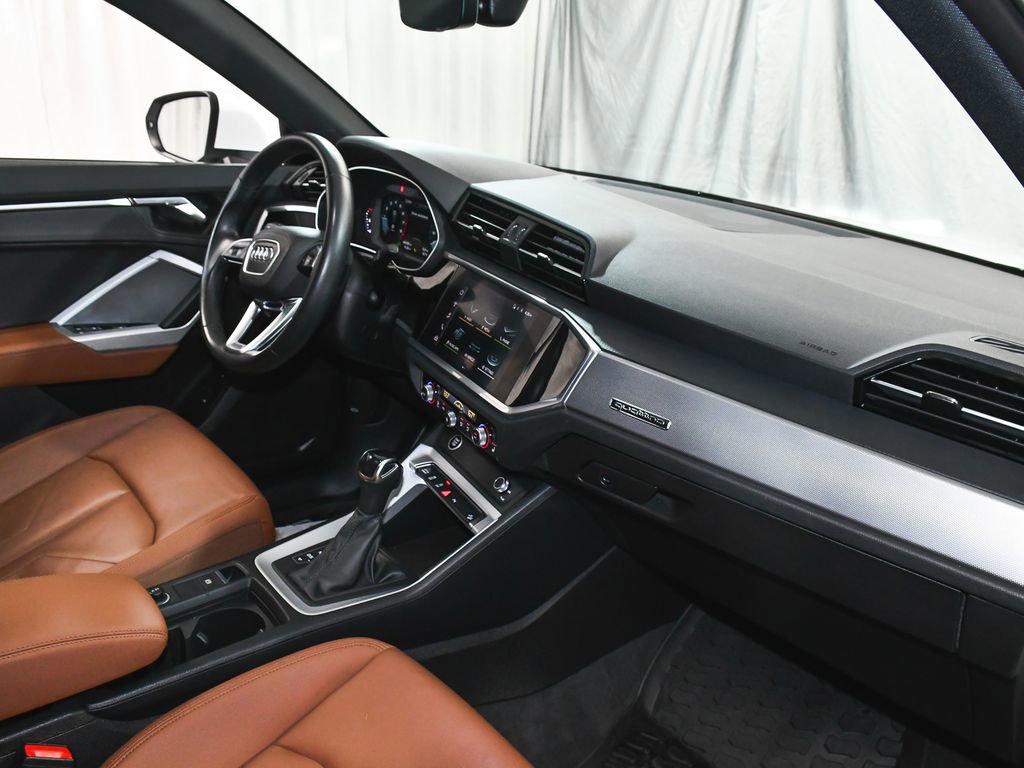Used 2022 Audi Q3 2.0T Premium w/ Convenience Package image 49