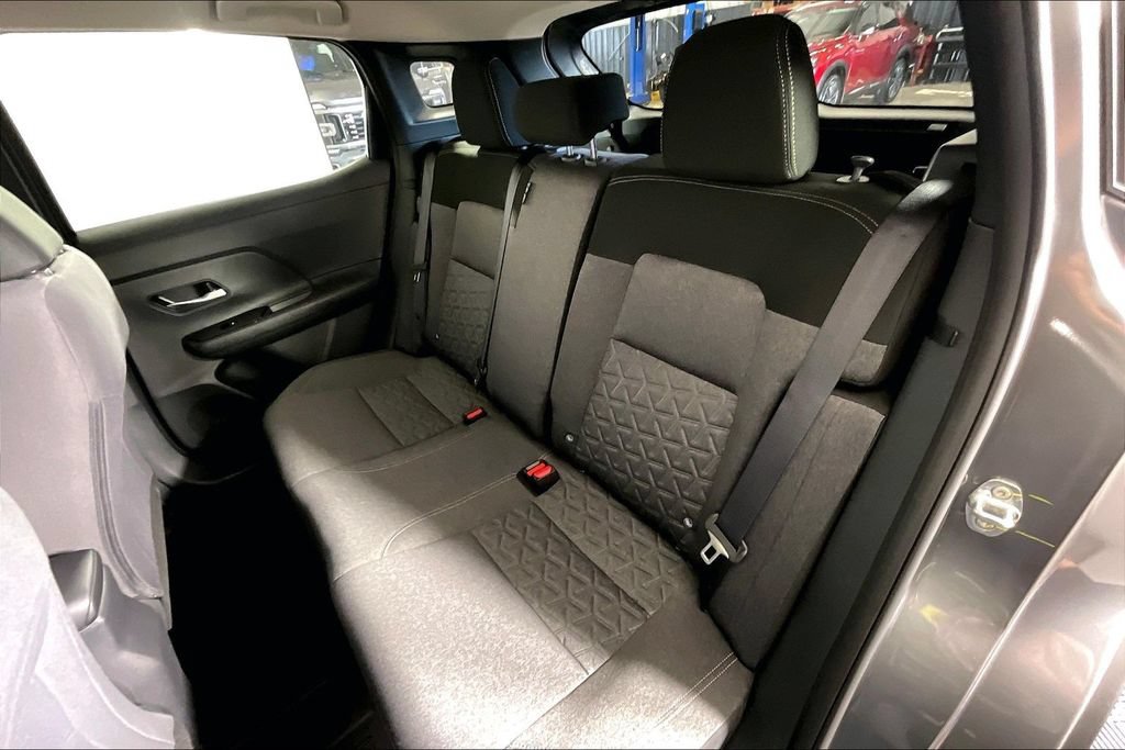Certified 2025 Nissan Kicks SV AWD/4WD image 30