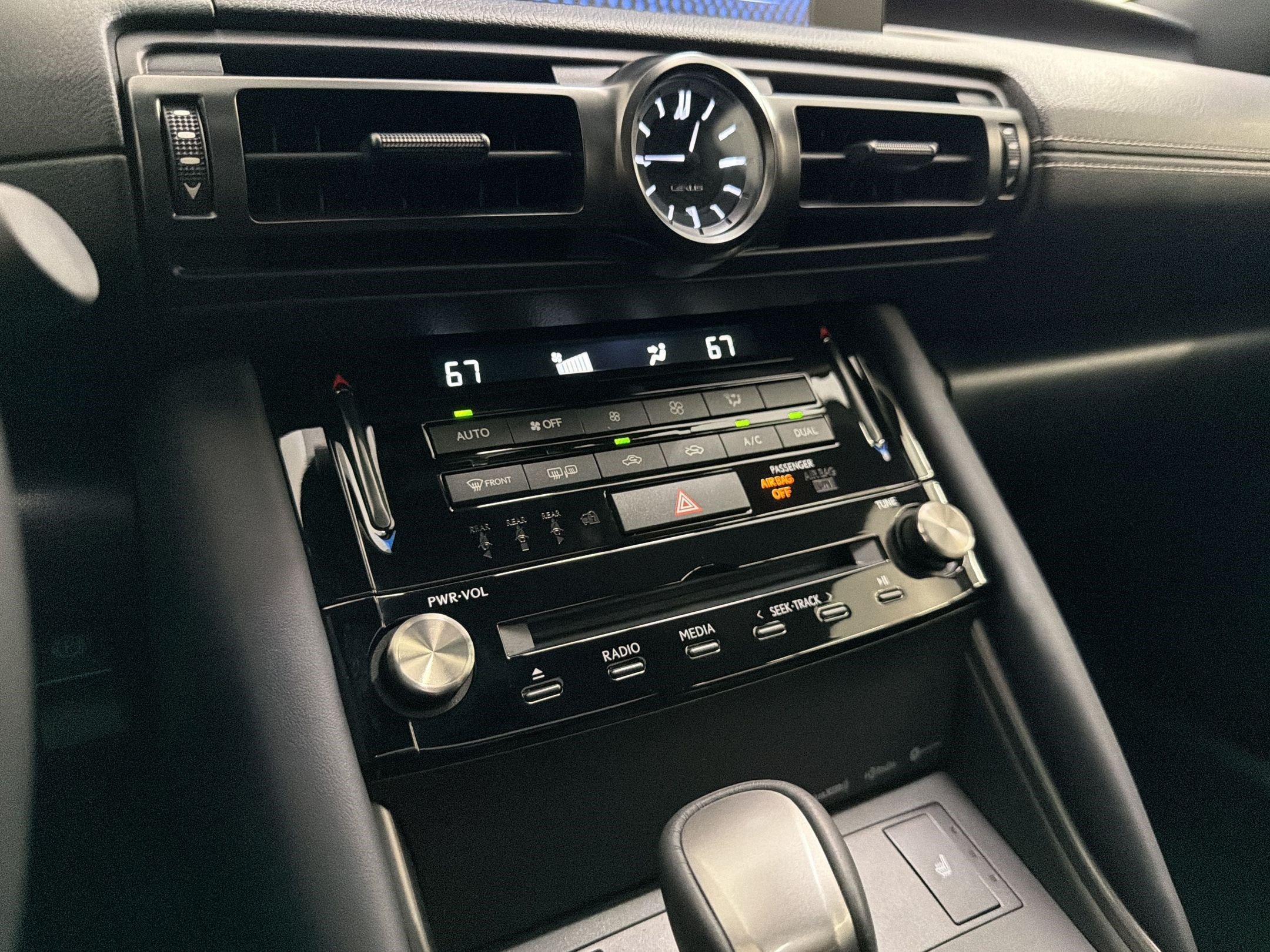 Certified 2024 Lexus IS 350 F Sport RWD image 21
