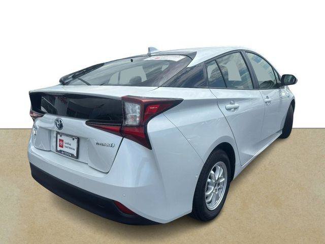 Certified 2022 Toyota Prius LE FWD image 4