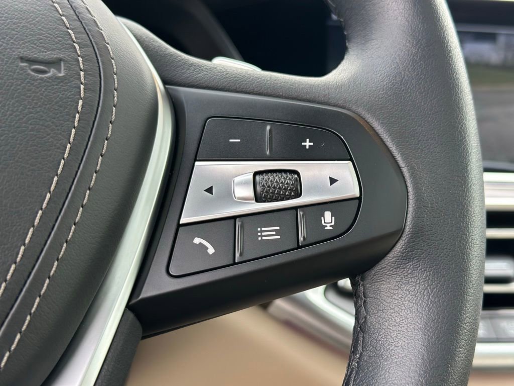 Used 2022 BMW X5 xDrive40i w/ Premium Package AWD/4WD image 27