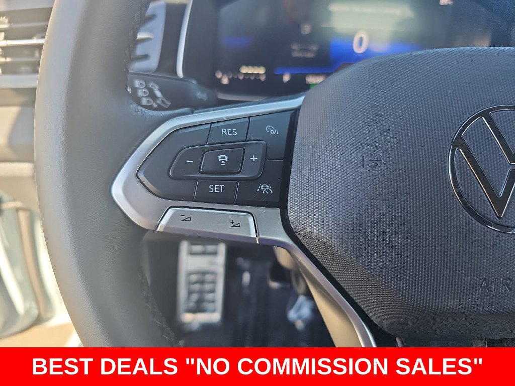 Used 2025 Volkswagen Jetta Sport FWD image 16