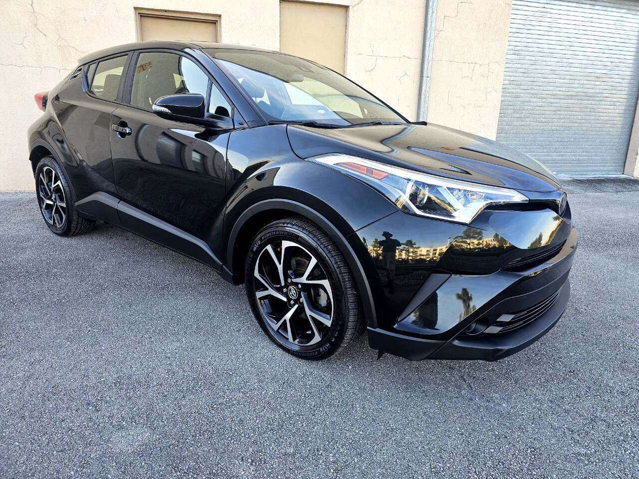 Used 2019 Toyota C-HR Limited image 9