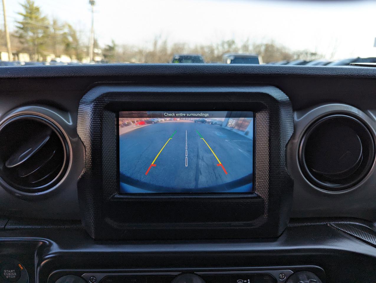 Used 2019 Jeep Wrangler Unlimited Sport S image 23