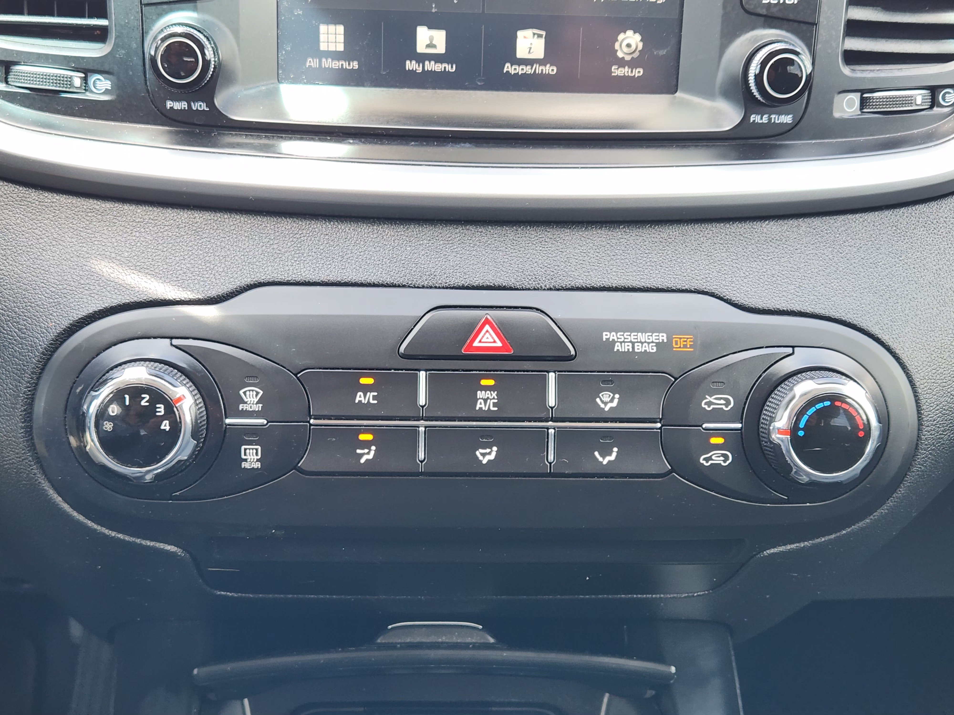 Used 2020 Kia Sorento L FWD image 20