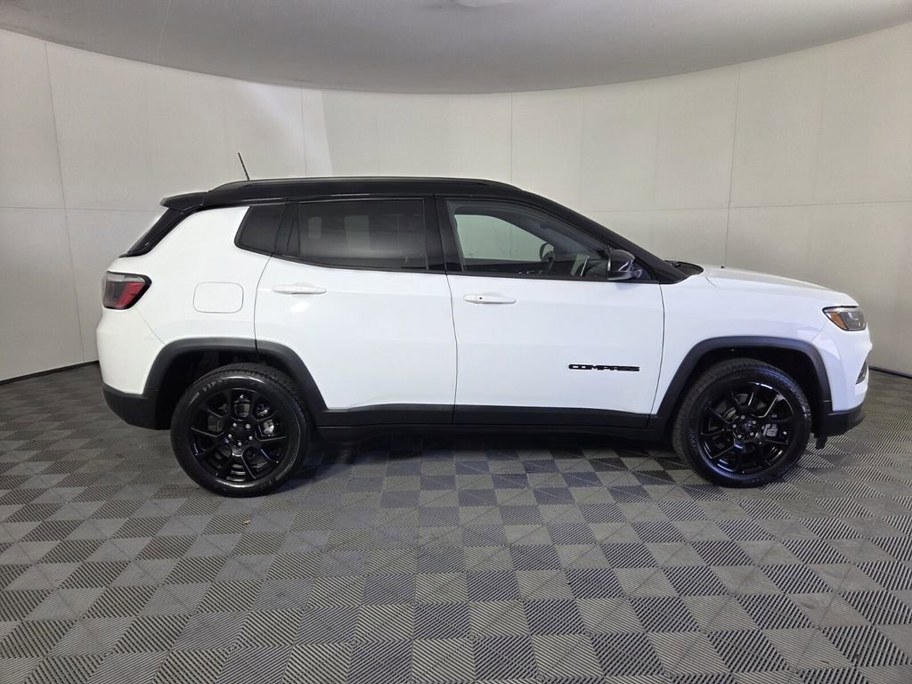 Certified 2023 Jeep Compass Altitude image 5