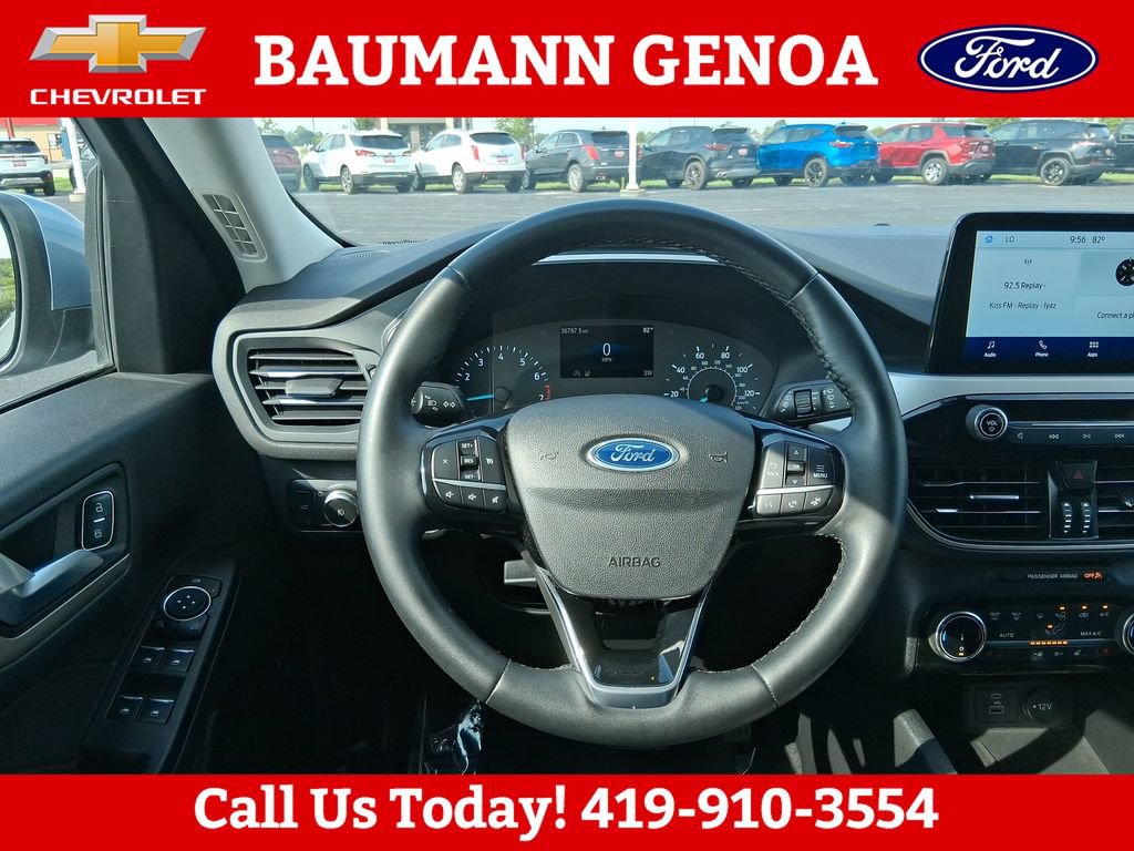 Used 2022 Ford Escape SEL FWD image 16