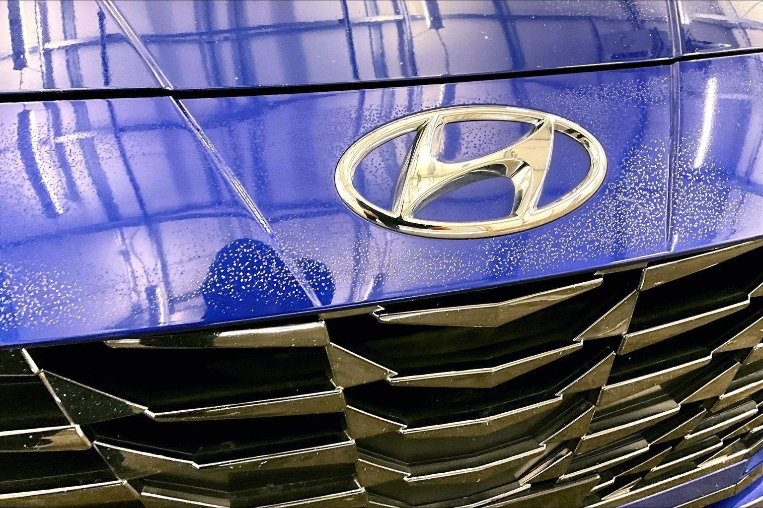 Used 2021 Hyundai Elantra SEL w/ Convenience + Premium Package image 29