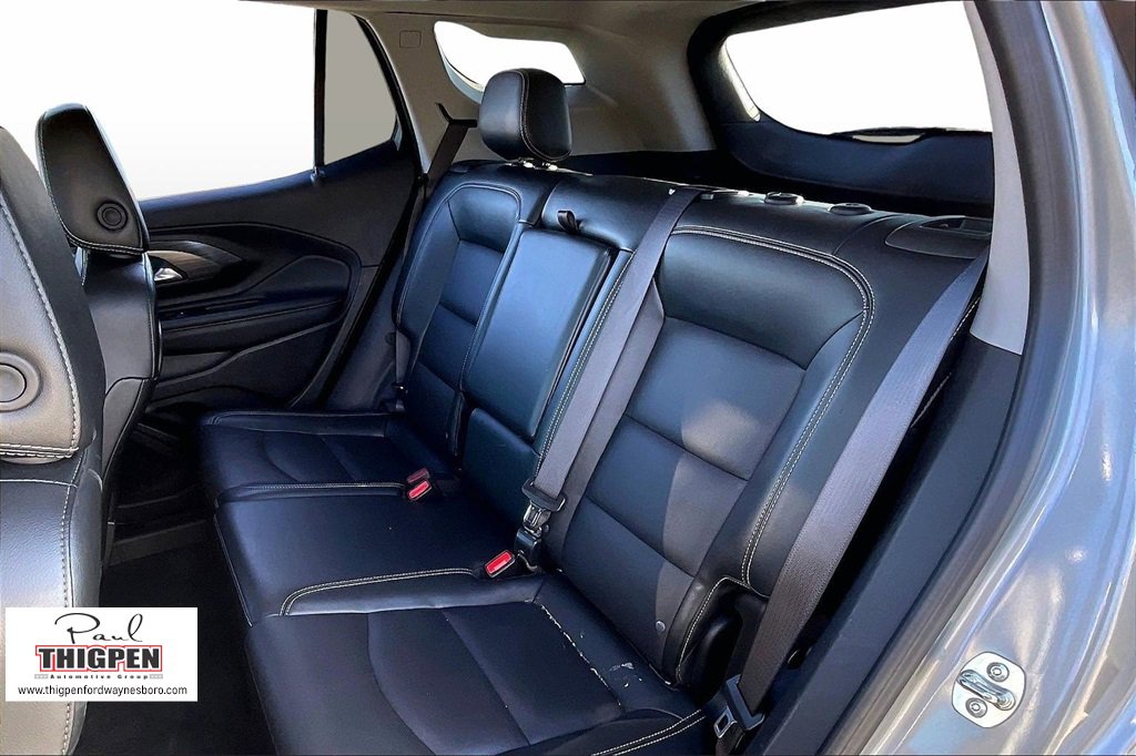 Used 2024 GMC Terrain SLT image 25