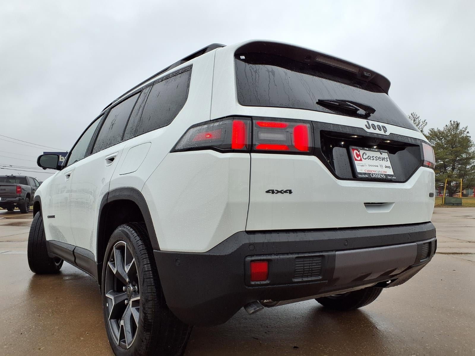 Used 2026 Jeep Cherokee Overland w/ Advanced Pro Tech Group AWD/4WD image 34