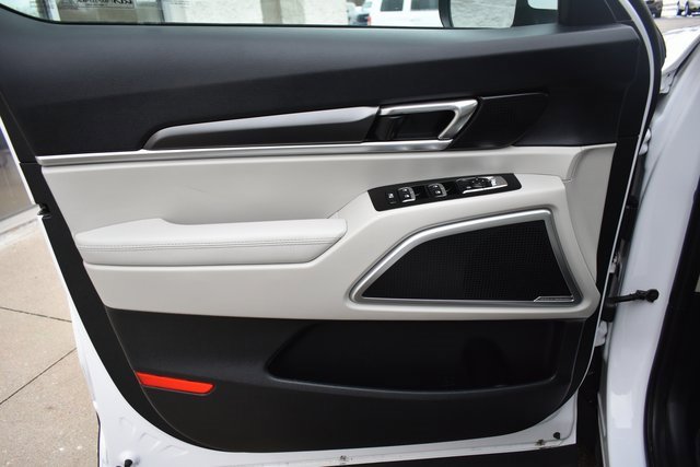 Used 2023 Kia Telluride S w/ S Sunroof Package image 14